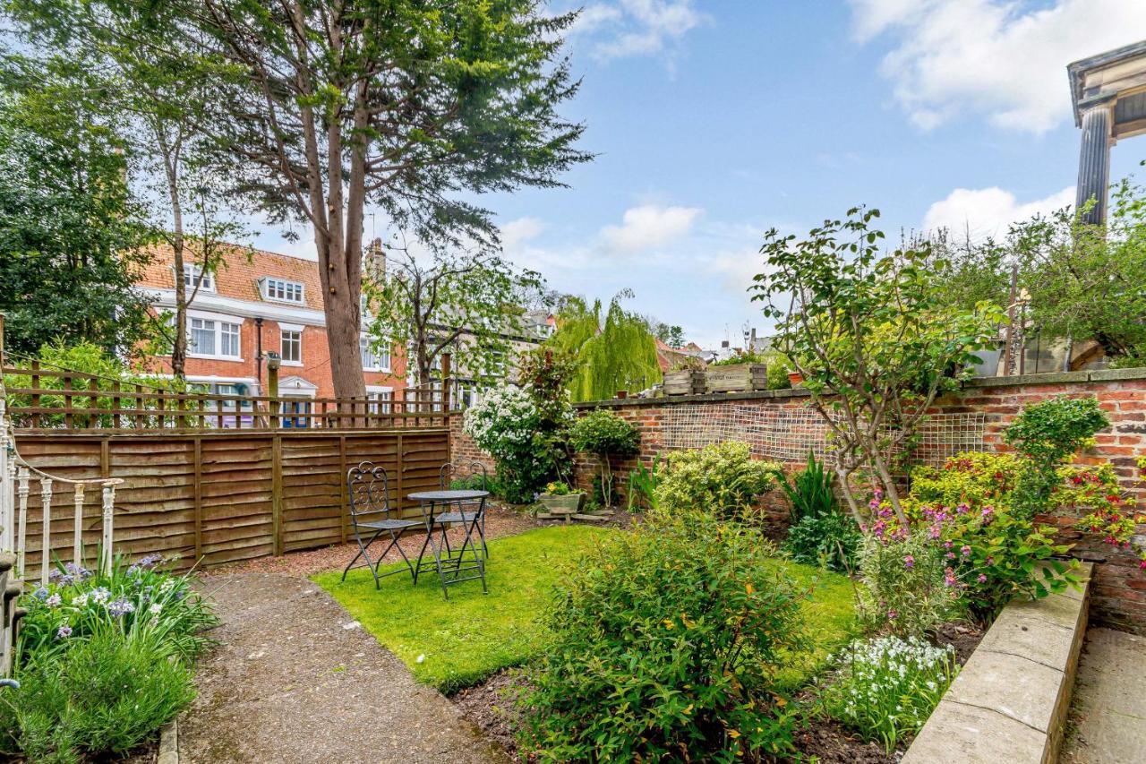 The Bolthole Apartamento Whitby Exterior foto